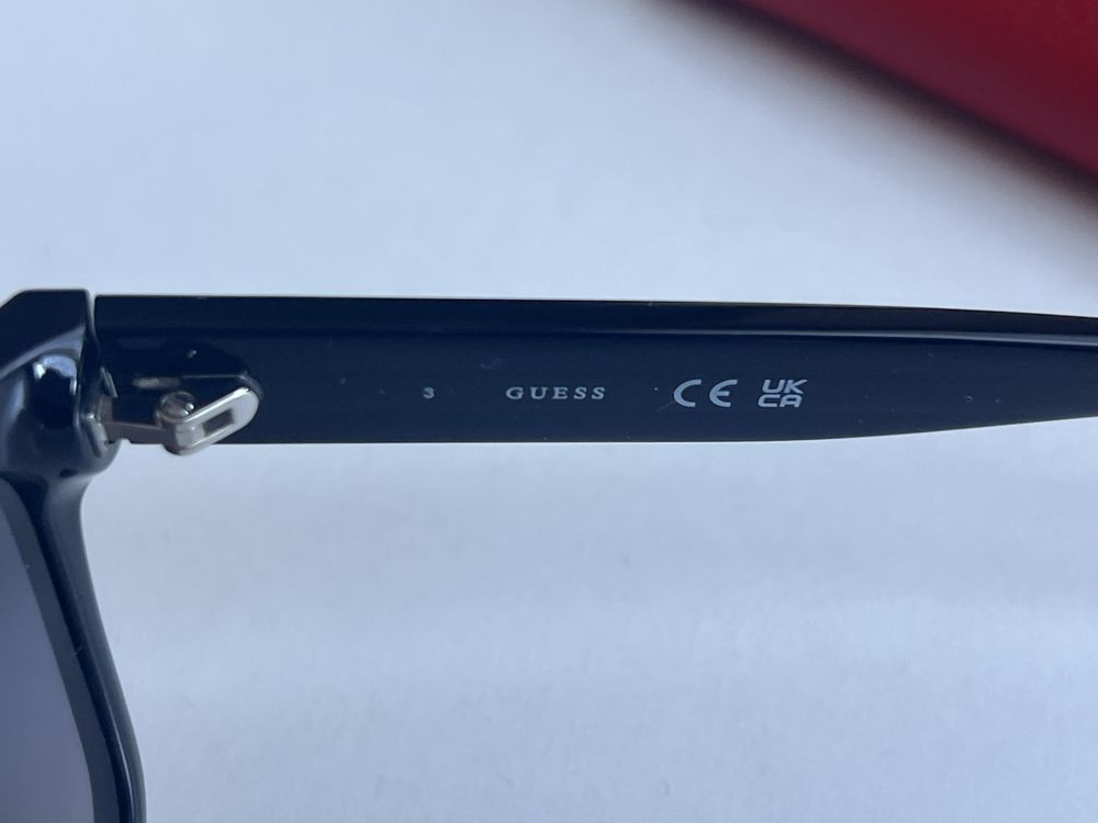 Дамски слънчеви очила GUESS