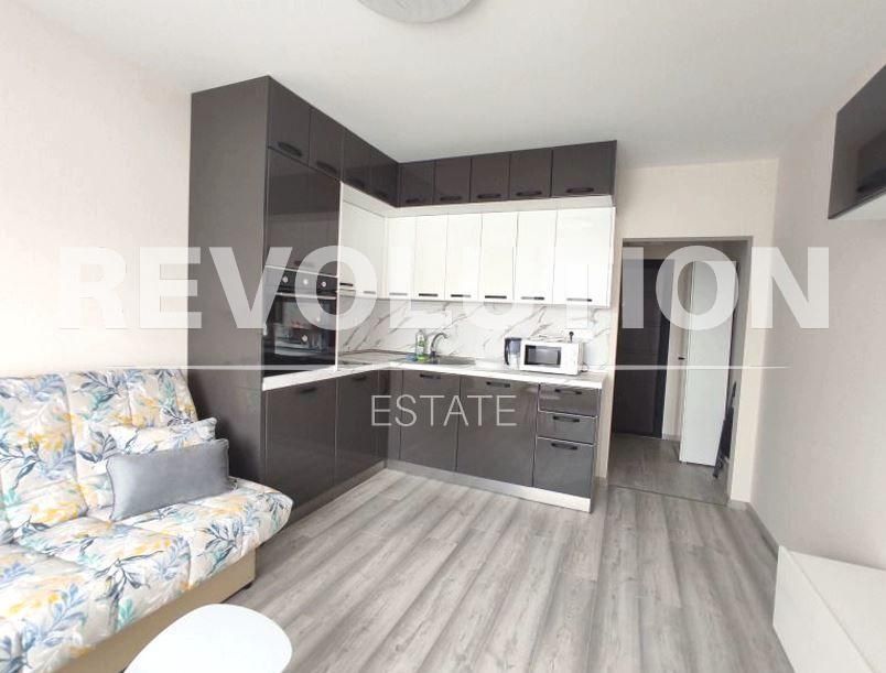 Едностаен апартамент в района на Базар Левски!