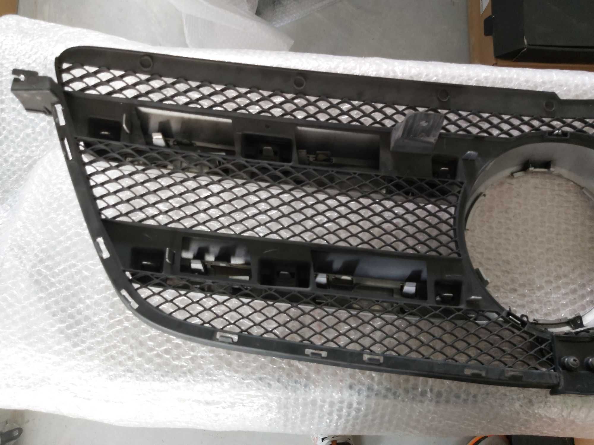 Предна Решетка от Мерцедес - Бенц ГЛ GL - class w166, x166 Оригинална