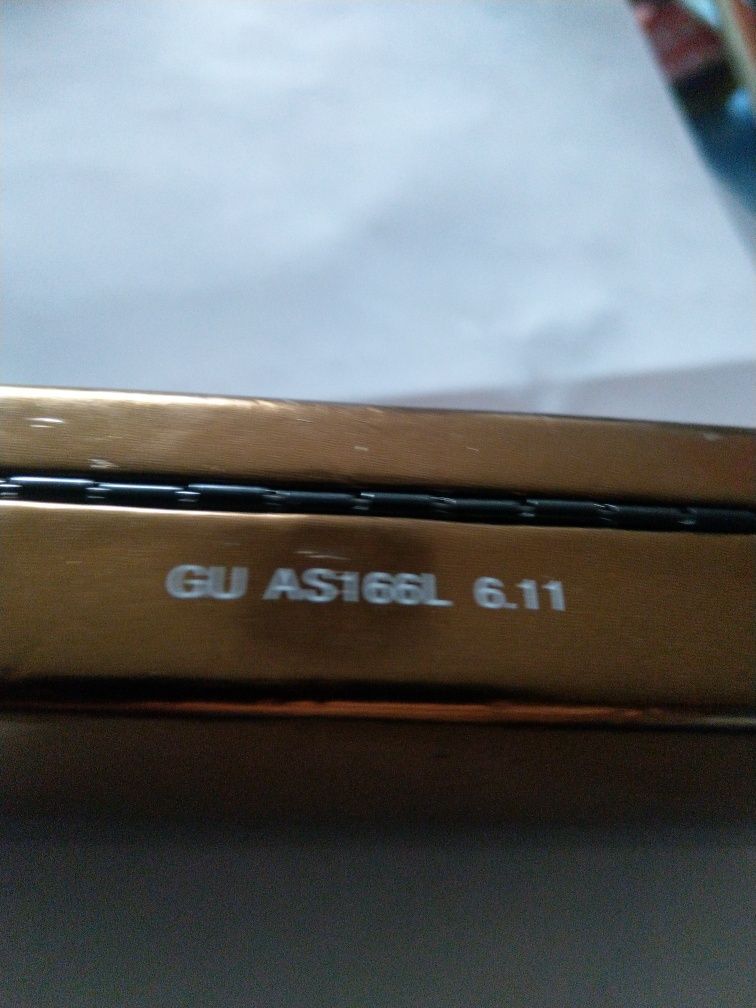 Guess GU AS 166L калъф за очила