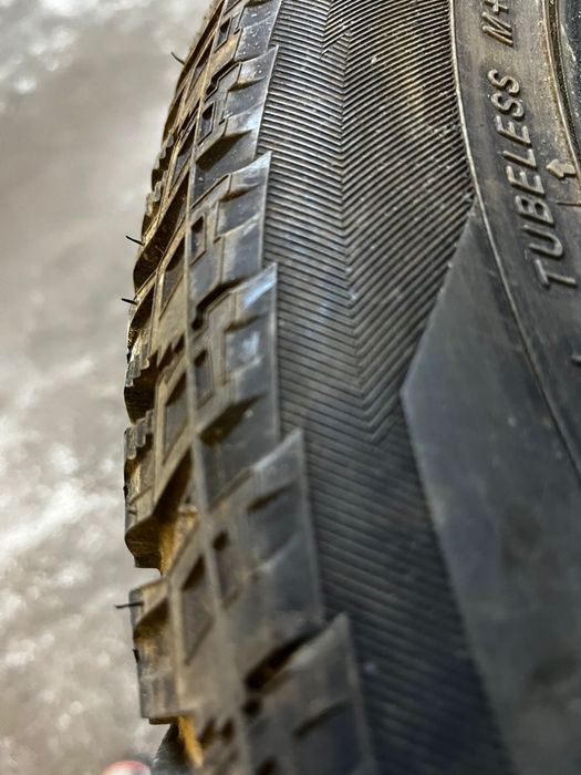 225 55 18 Yokohama Geolandar A/T IARNA OFF ROAD