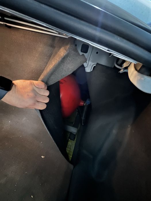 Kobolt avtomat 4 pok metan salondan olib xaydalgan