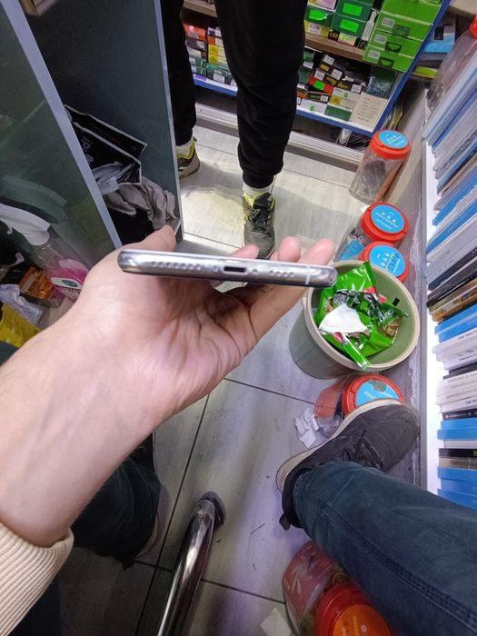 iPhone xs max срочно сотаман