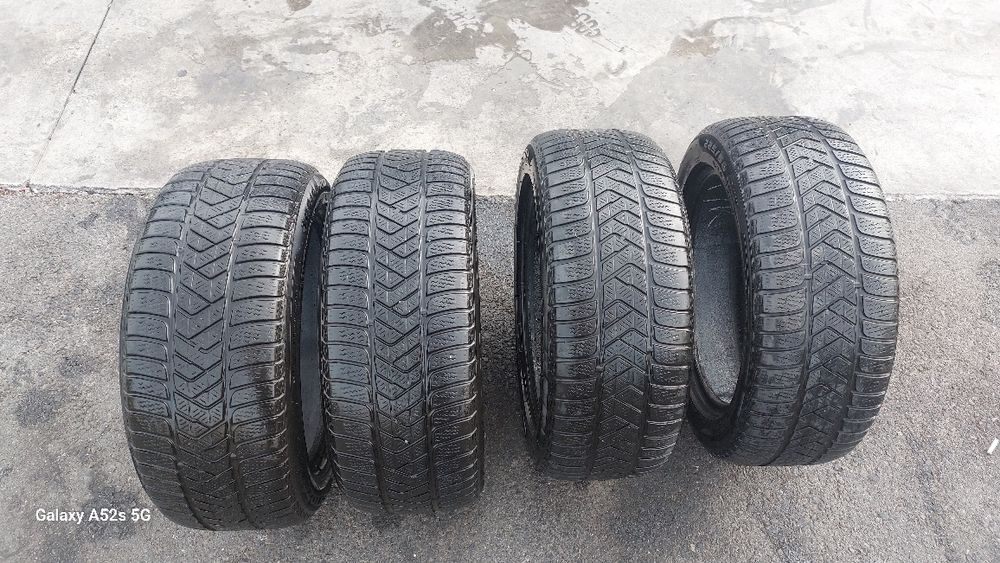 Гуми 17 цола 225 на 50  марка pirelli