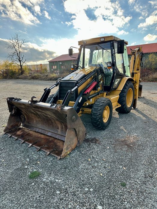 Buldoexcavator Cat 428D / An 2005 / 2 cupe
