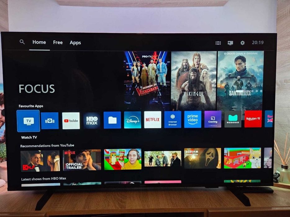 Televizor Philips AMBILIGHT LED 4K Ultra HD 126 cm