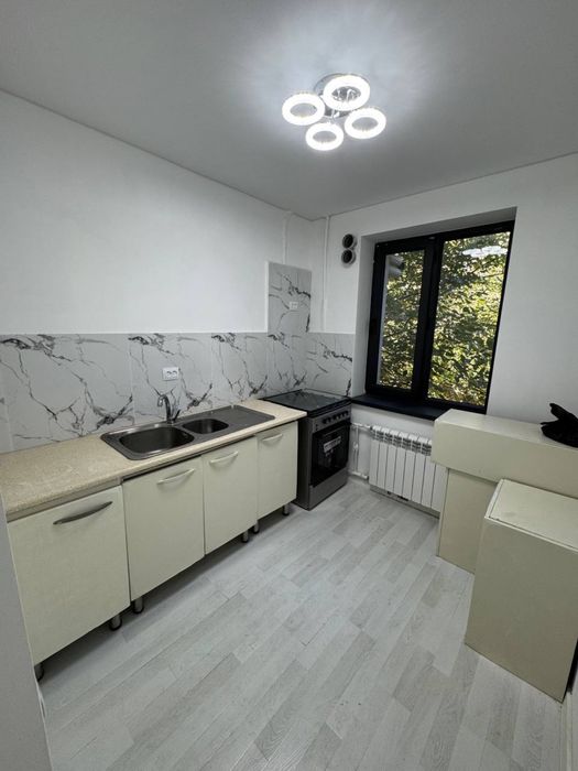 ЭКО базар Мирзо Улугбекская ор-р Перекрёсток Чимган  2/2/5