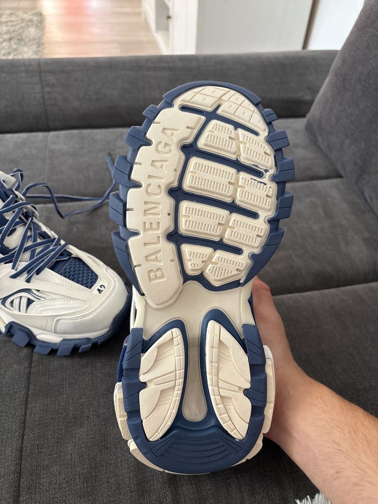 Balenciaga Track