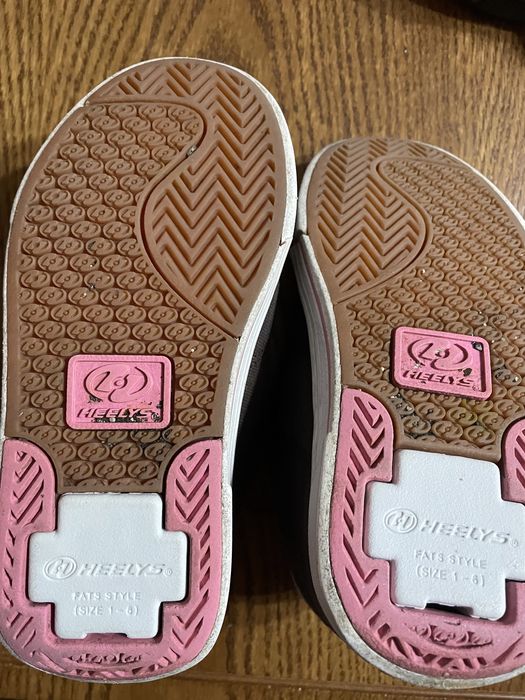 Обувки, Armani , Heelys момиче