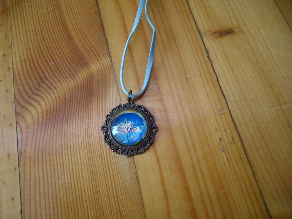 сребърна висулка , гривна