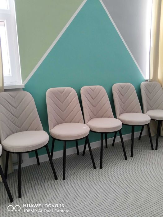 Продаются стулья семь штук