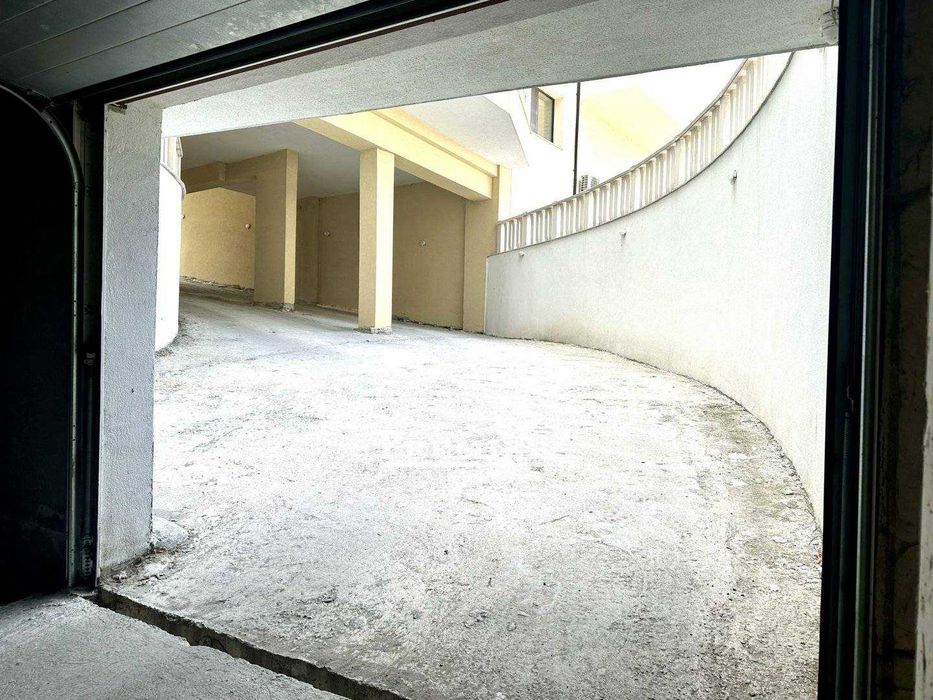 Апартамент на морския бряг в престижния квартал Сарафово