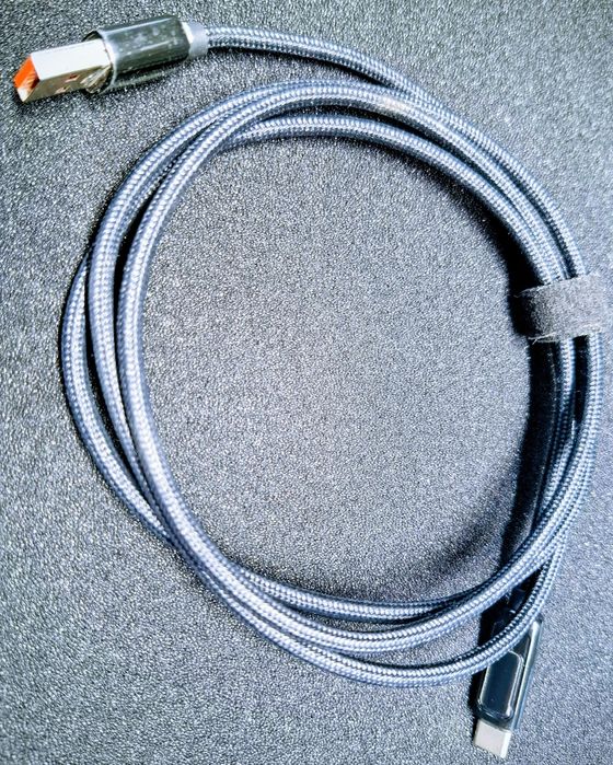 Смарт заряден USB кабел с дисплей