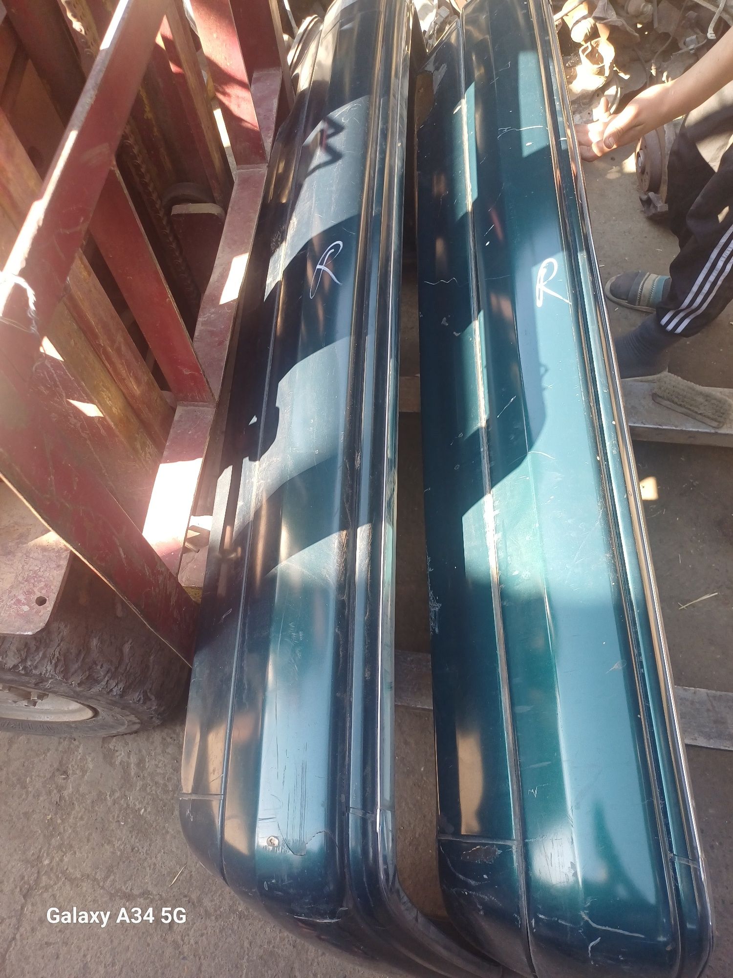 Заднии бампер w124 ешка