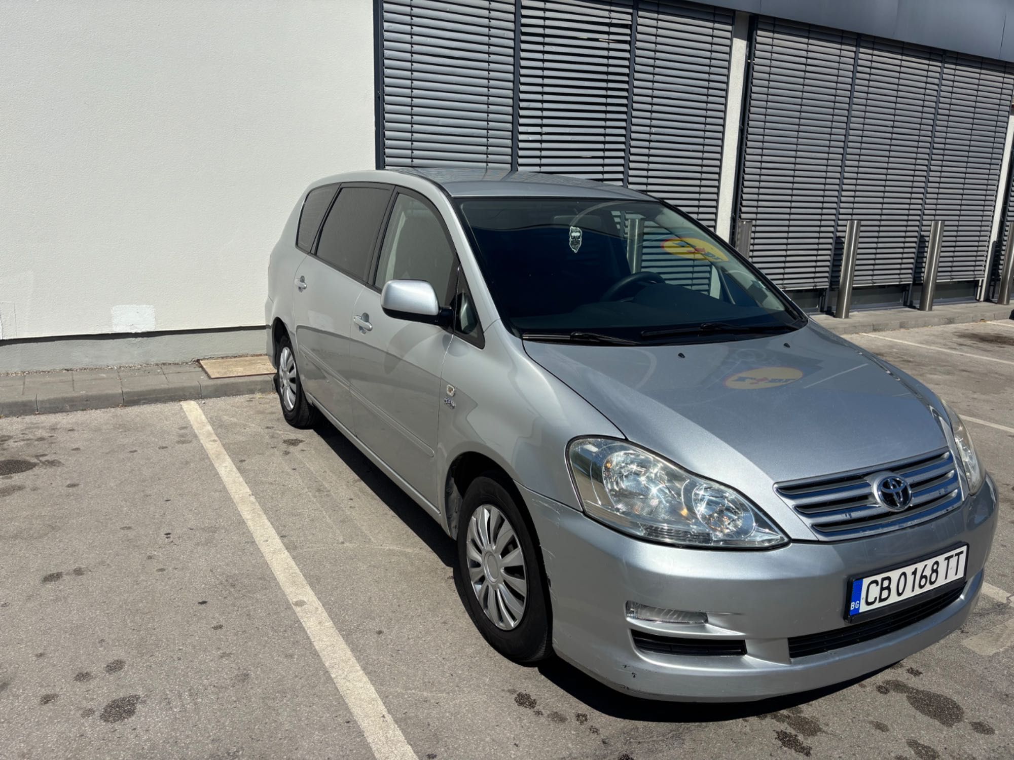 Toyota Avensis Verso