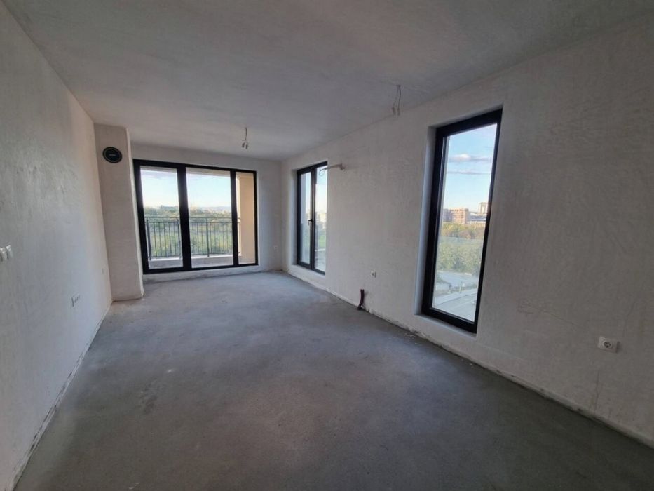 Тристаен апартамент за продажба в Тракия