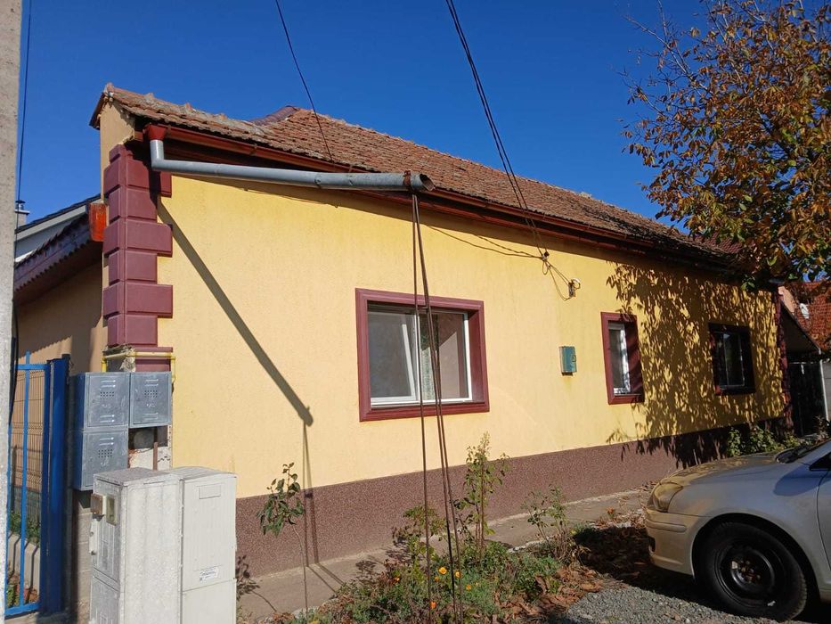 inchiriez casa in Sacalaz