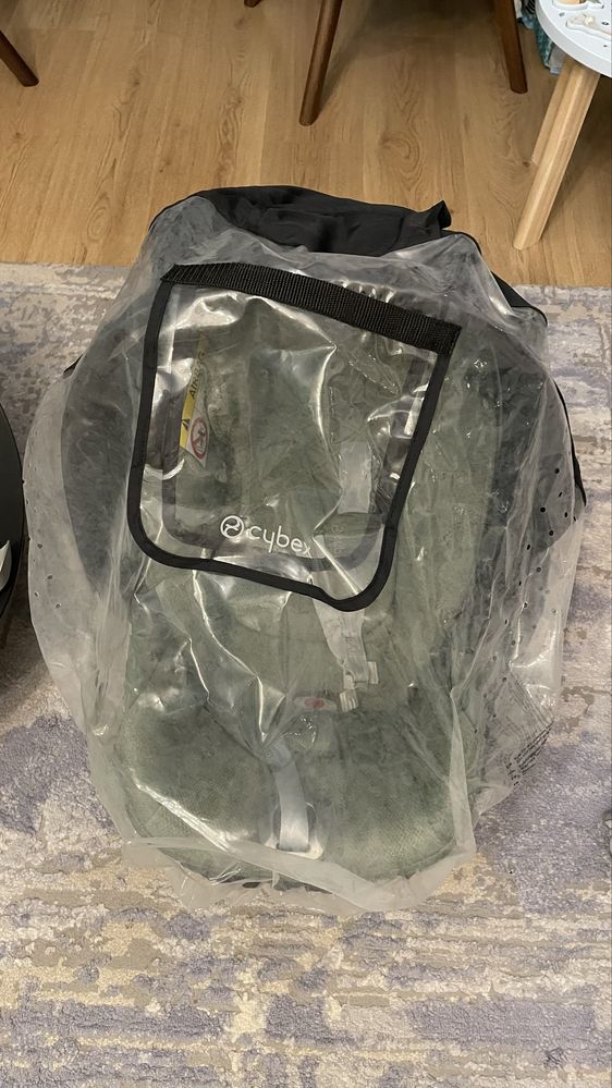Scoica cybex cloud t, baza isofix si accesorii