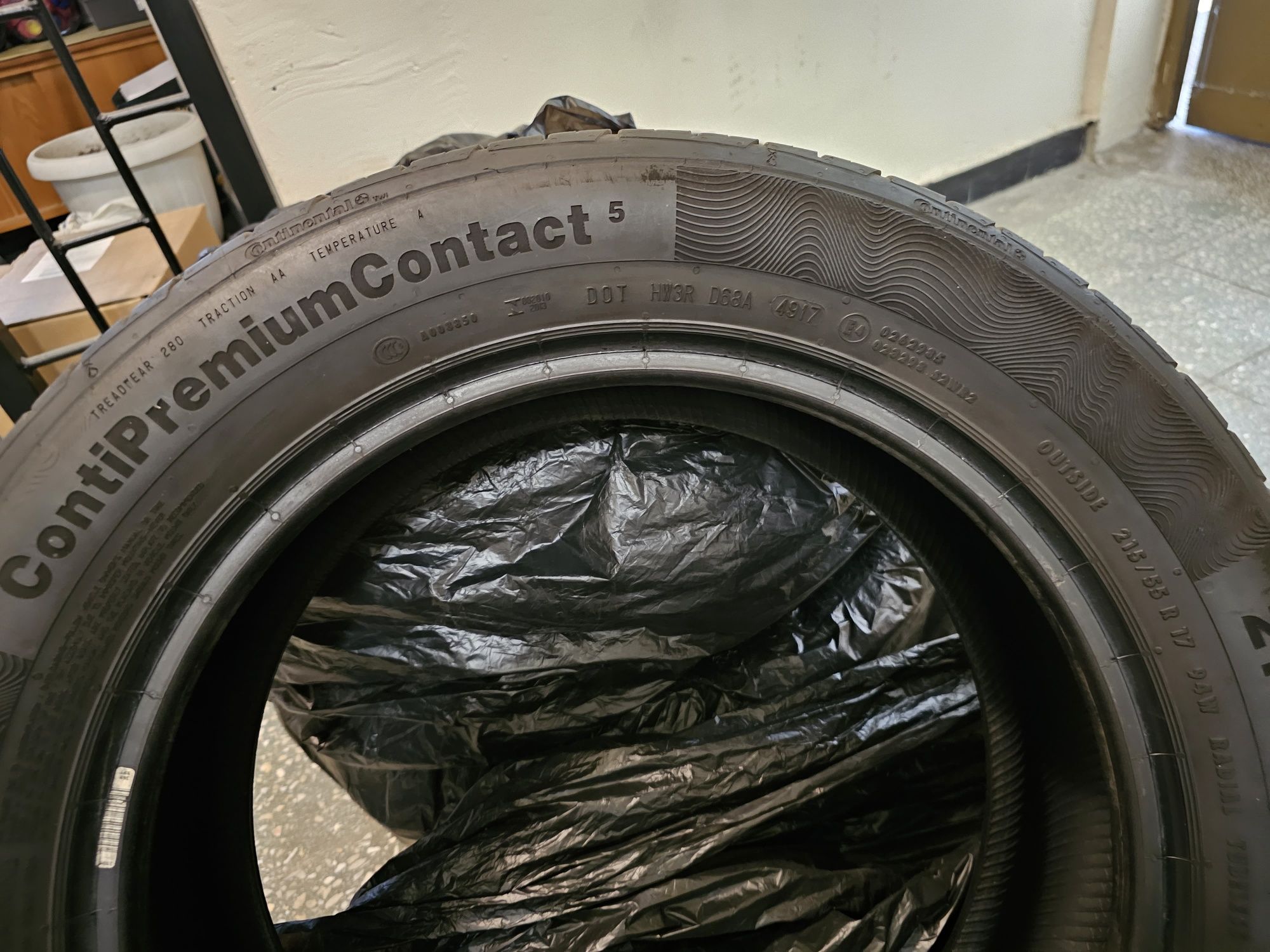 Летни гуми 215 55 17  Continental