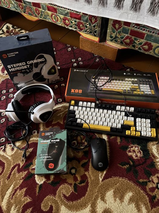 Klaviatura, mishka, naushnik igravoy hammasi