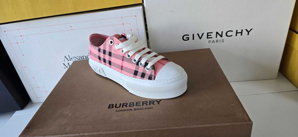 Women's BURBERRY Check-Print Nr 36 NOI in CUTIE