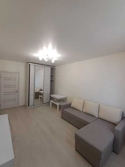 Дава се под наем Двустаен апартамент в София, Център - 56 кв.м за 407.49 € - Снимка #3