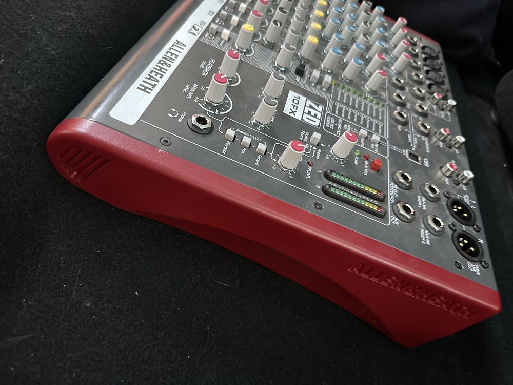 Микшерный пульт Allen & Heath ZED10FX