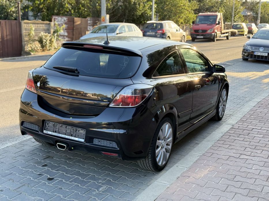 Opel Astra H GTC OPC Line 2 1.9 Diesel 2008