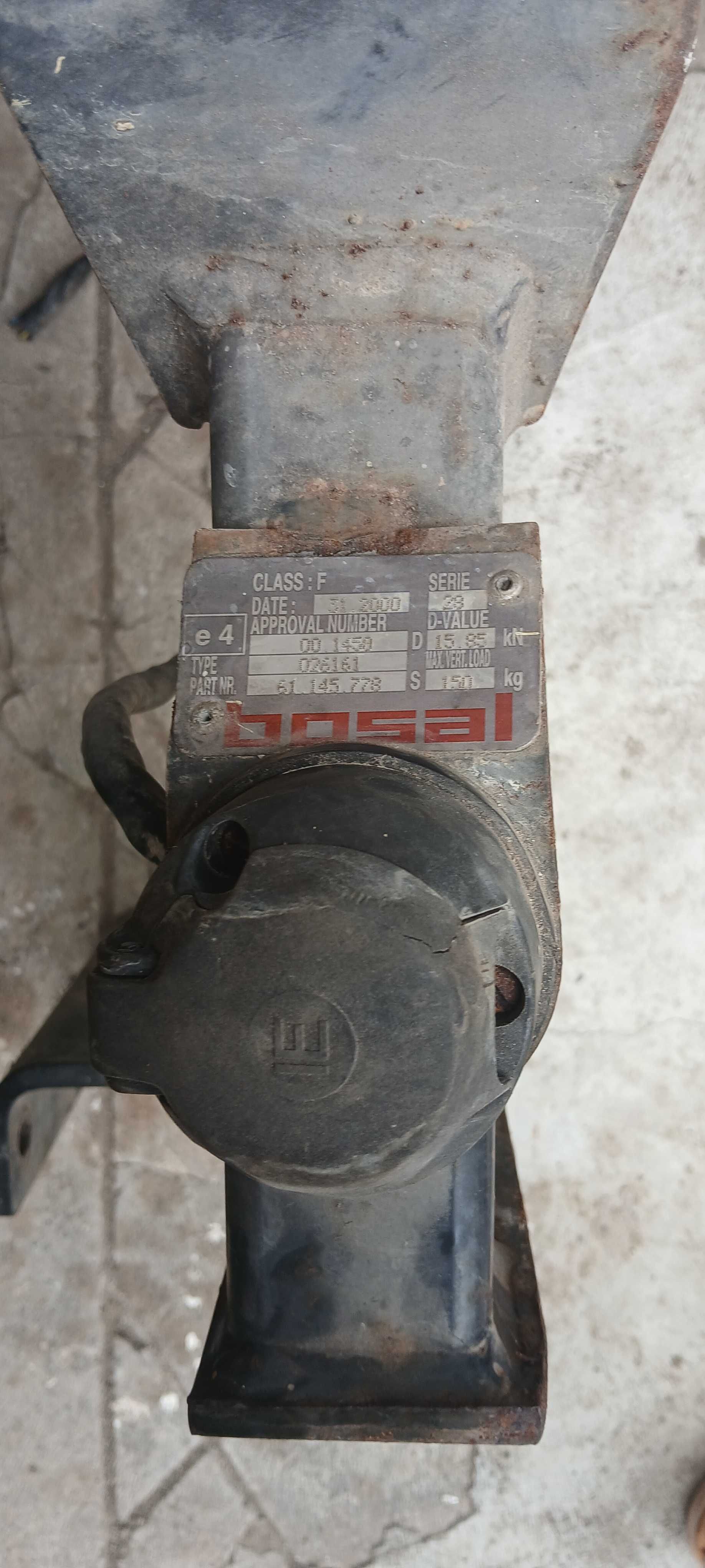 Продавам теглич за Iveco