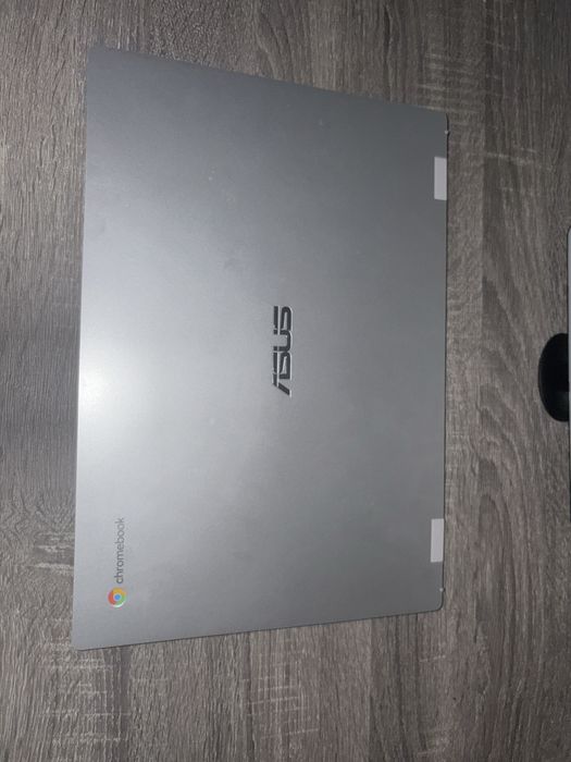 Leptop asus cromebook 128gb