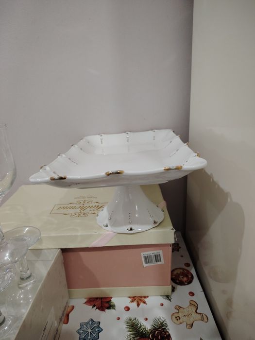 Посуды продаются