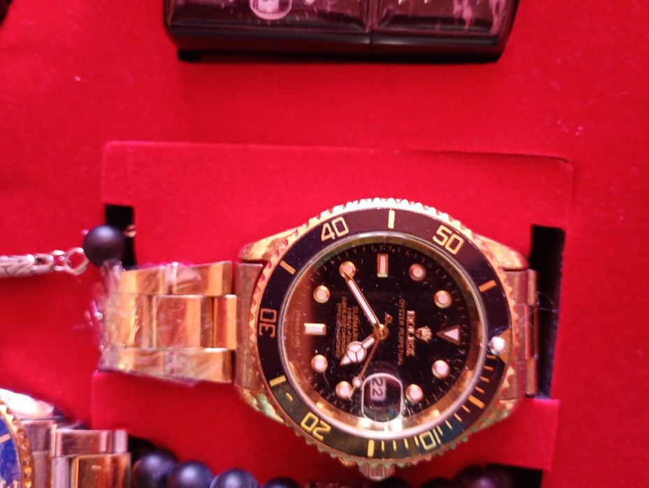 Rolex.. ceasuri f bine realizate identice cu cele originale (copie )