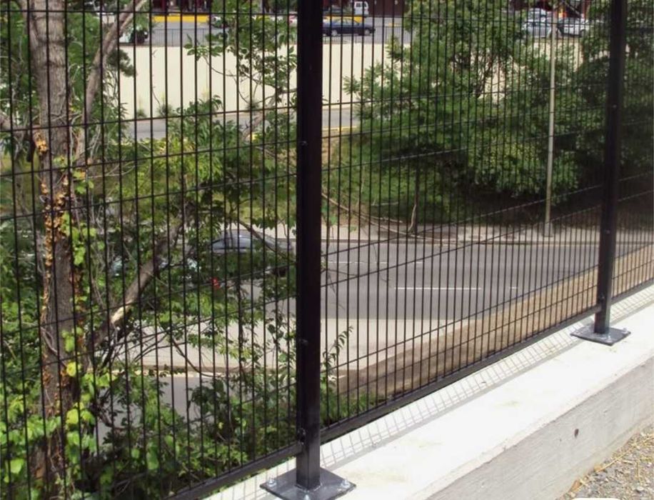 Метални огради и портали