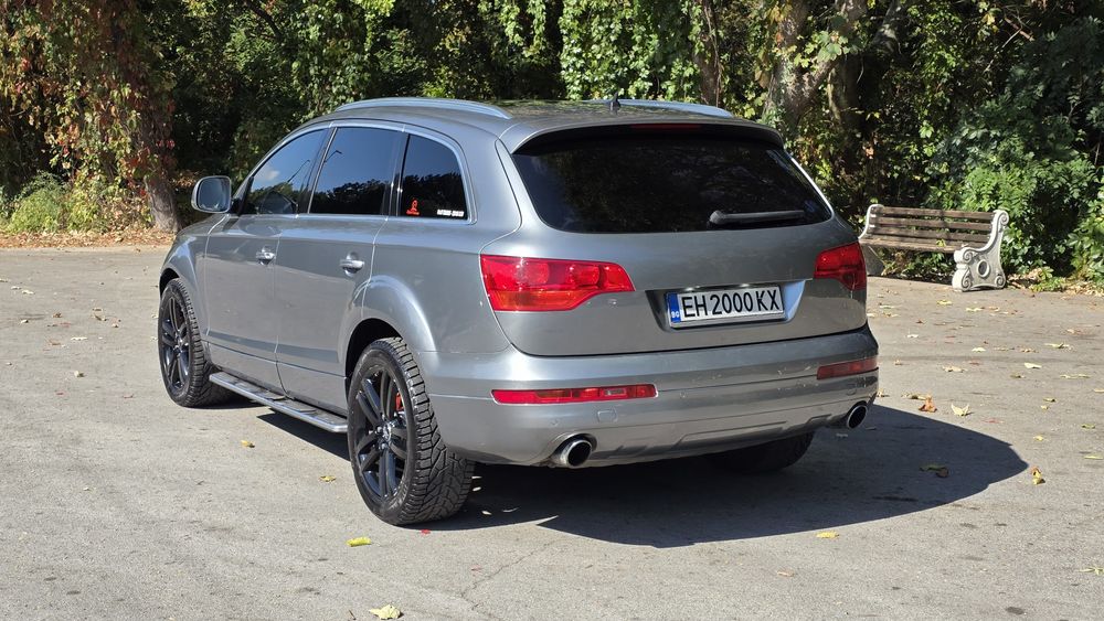 Ауди Q7 3. 0TDI  quattro S-LINE