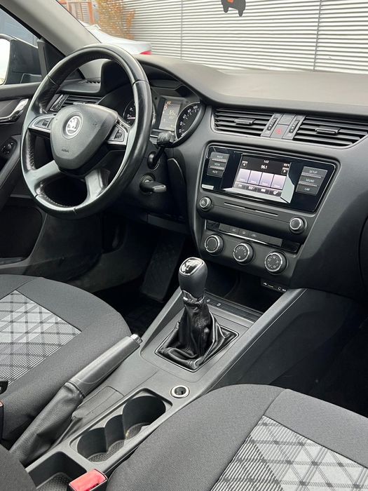 Vand Skoda Octavia 3 Diesel * LED * fabr 2016 stare impecabila urgent