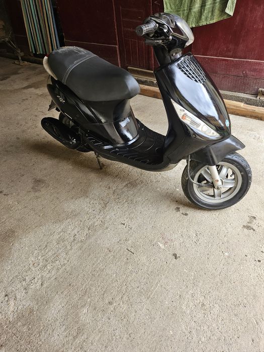 Vand Piaggio Zip 4t an 2009 carte rar !!!