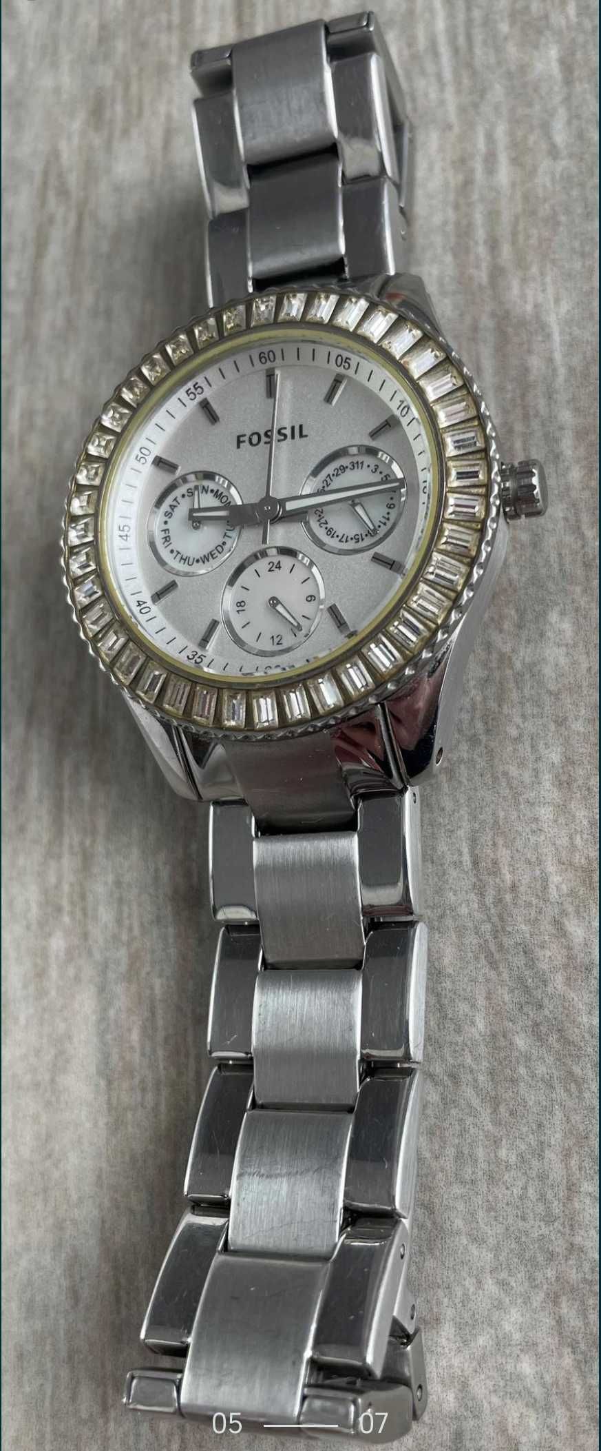 Ceas FOSSIL Model Stella