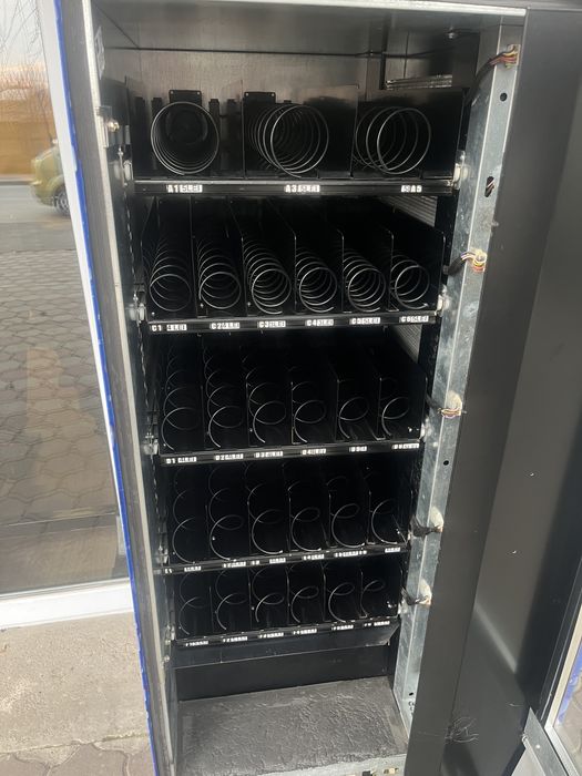 Vand /schimb  tonomat dulciuri…