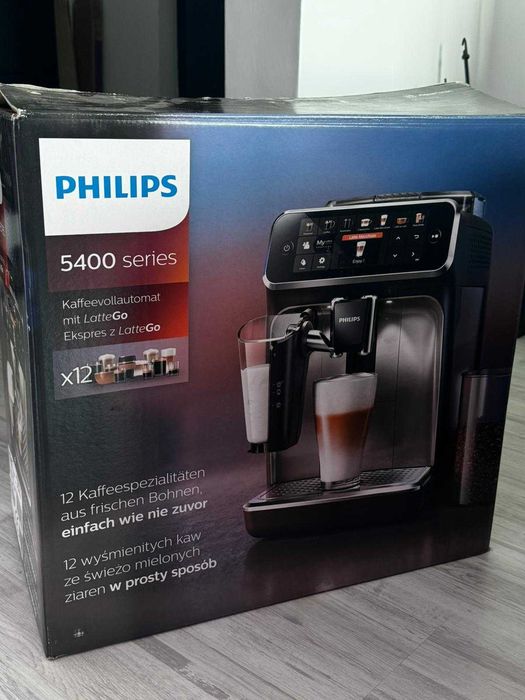 Aparat de cafea automat Philips Series 5400 LatteGo–stare foarte bună