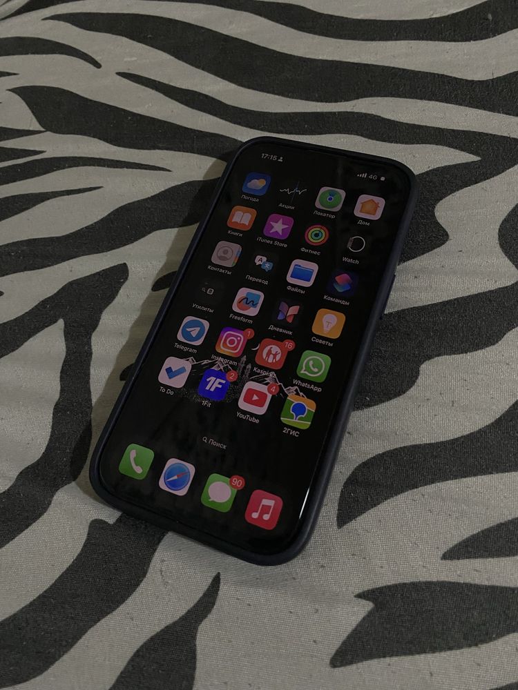 iphone 15 в идеальном состоянии