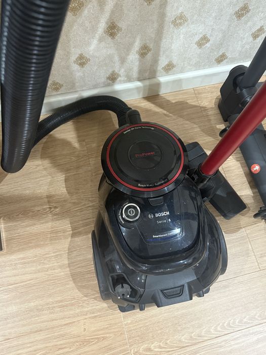 Пылесос Bosch в идеальном состоянии