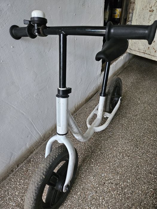 Vand bicicletă  fără  pedale