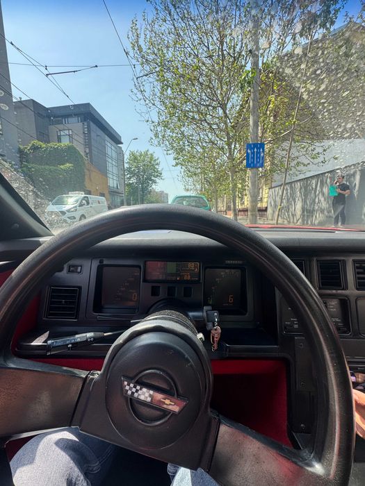 Vand/schimb Chevrolet Corvette C4 5.7- vehicul istoric in acte