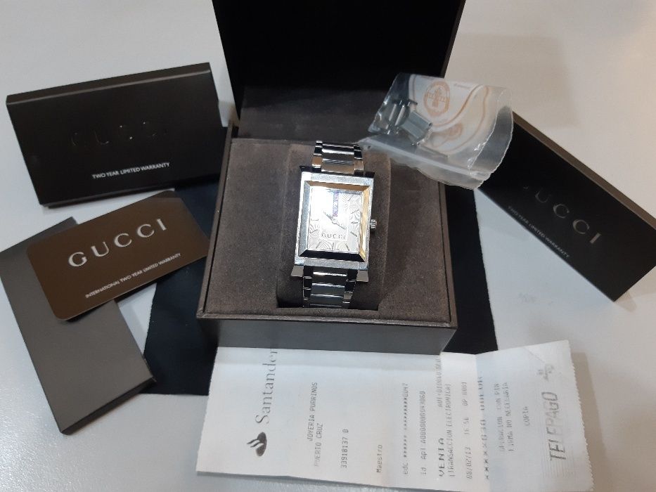 Продавам мъжки часовник Gucci