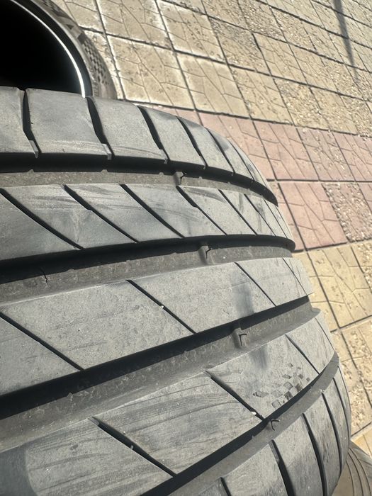 245x45 + 275x40 - 19 Kumho