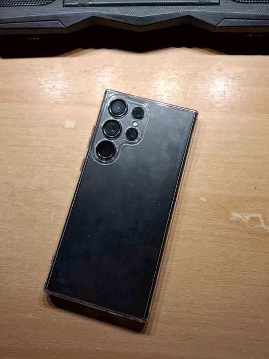 Schimb S23 Ultra (256GB, 8GB) fără diferență (citiți descrierea)