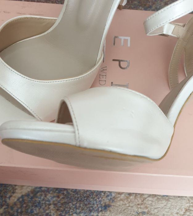 Epica Sandale albe din piele ecologica