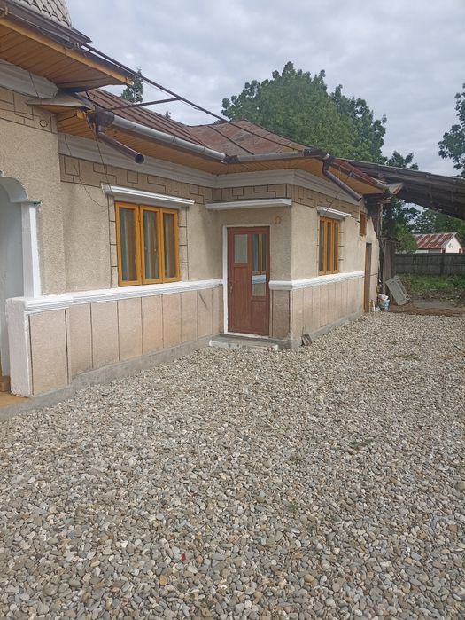 Vănd casă în Puchenii Moșneni
