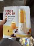 Blender portabil cu incarcare electrica