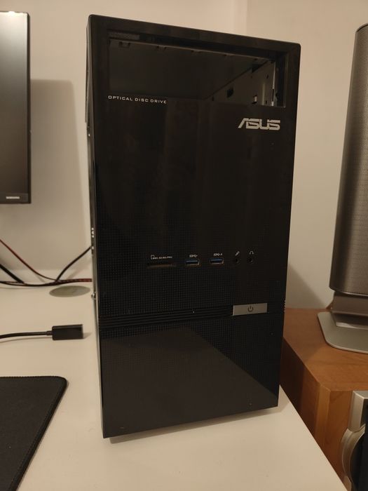 Sistem Asus  AMD A8 6500, 4GB DDR3, fara HDD